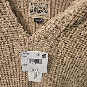 American Eagle Outfitters Men's Tan Sweater